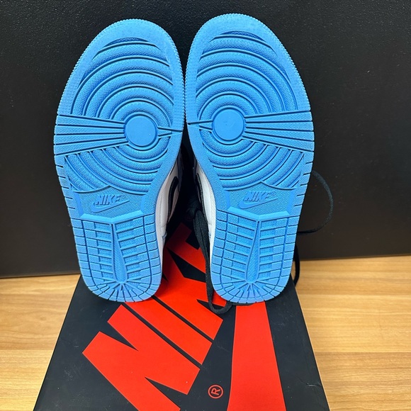 Air Jordan 1 Retro High University Blues 7 - Picture 6 of 7